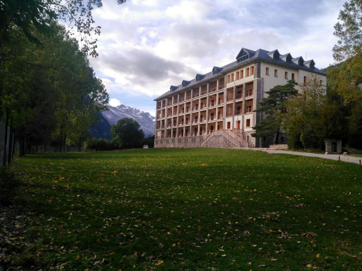 La Casa De Pineta Vandrerhjem Bielsa Eksteriør bilde